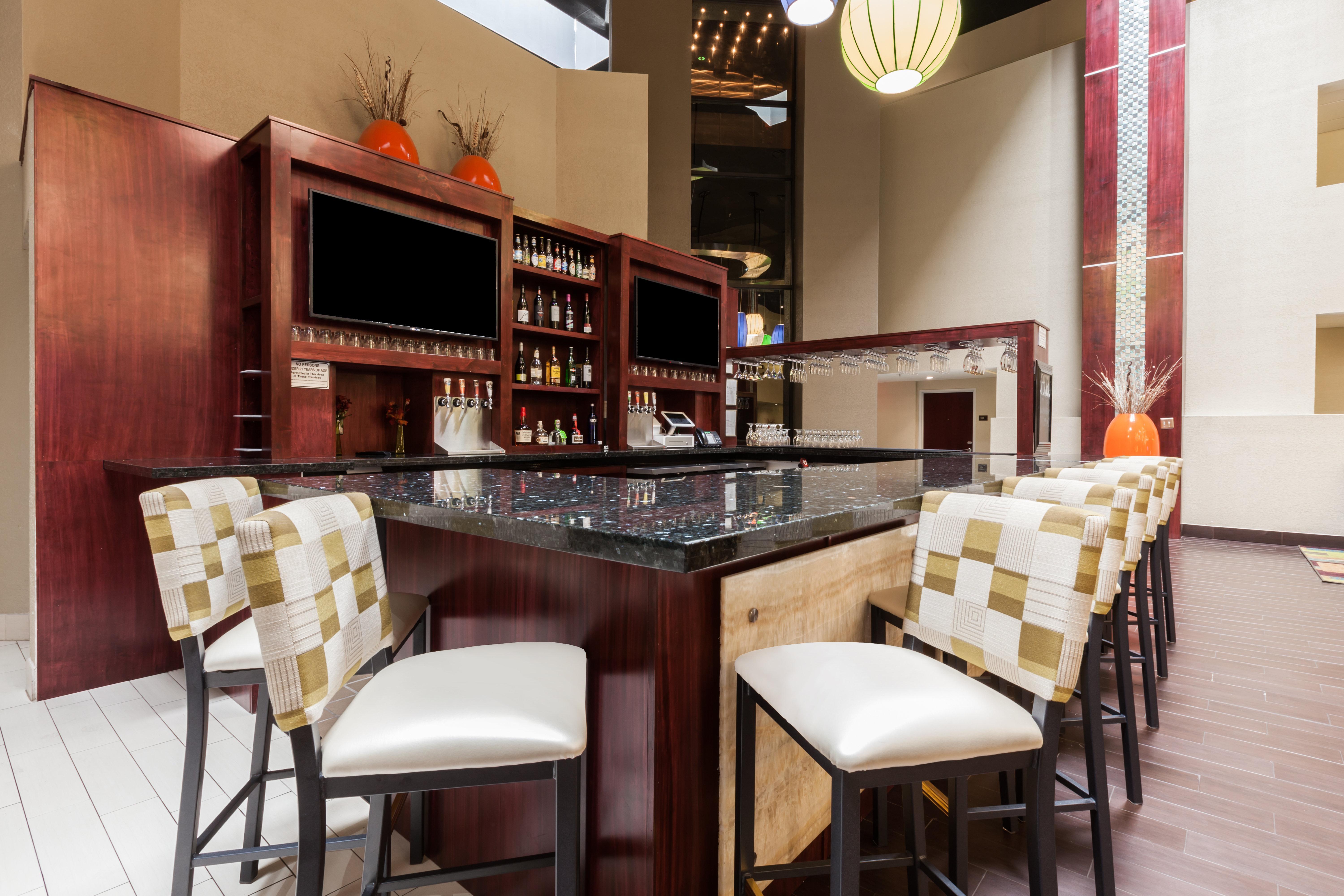 Holiday Inn Hotel & Suites Oklahoma City North By Ihg Exterior photo